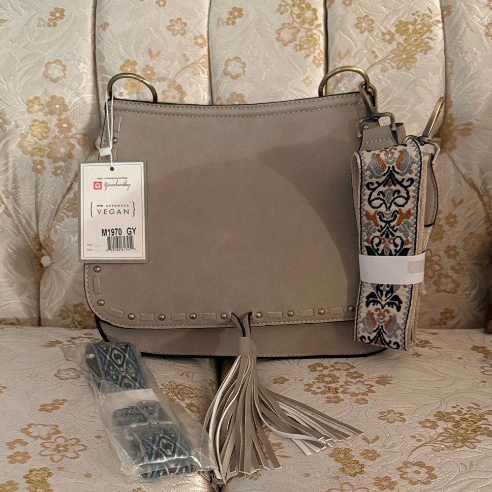Elegant Vegan Leather Shoulder Bag with Tassel